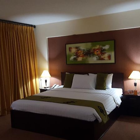 Grand Tembaga Hotel Timika Ngoại thất bức ảnh