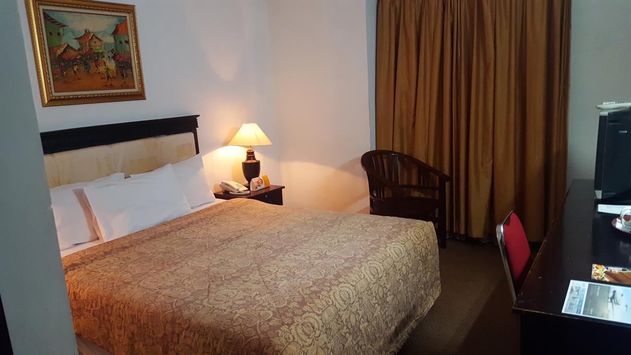 Grand Tembaga Hotel Timika Ngoại thất bức ảnh