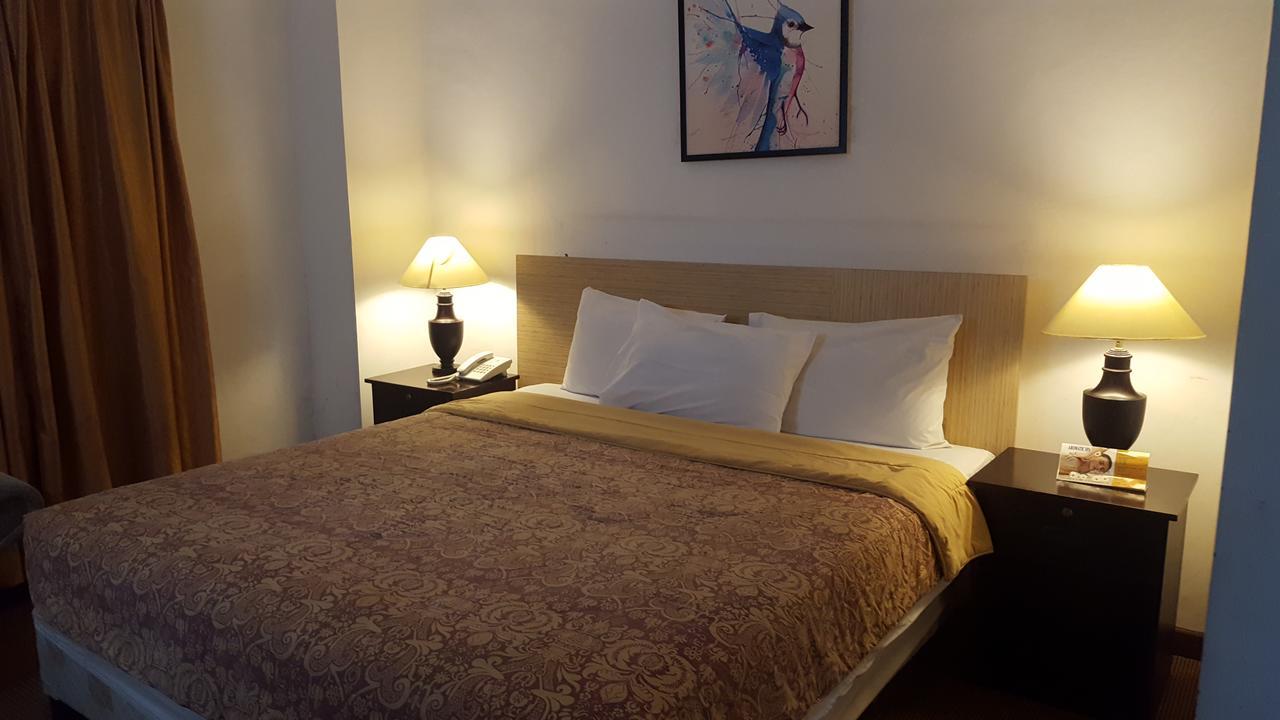 Grand Tembaga Hotel Timika Ngoại thất bức ảnh